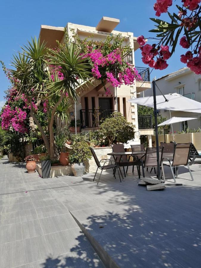 Iliana Apartments 耶奥伊乌波利斯 外观 照片