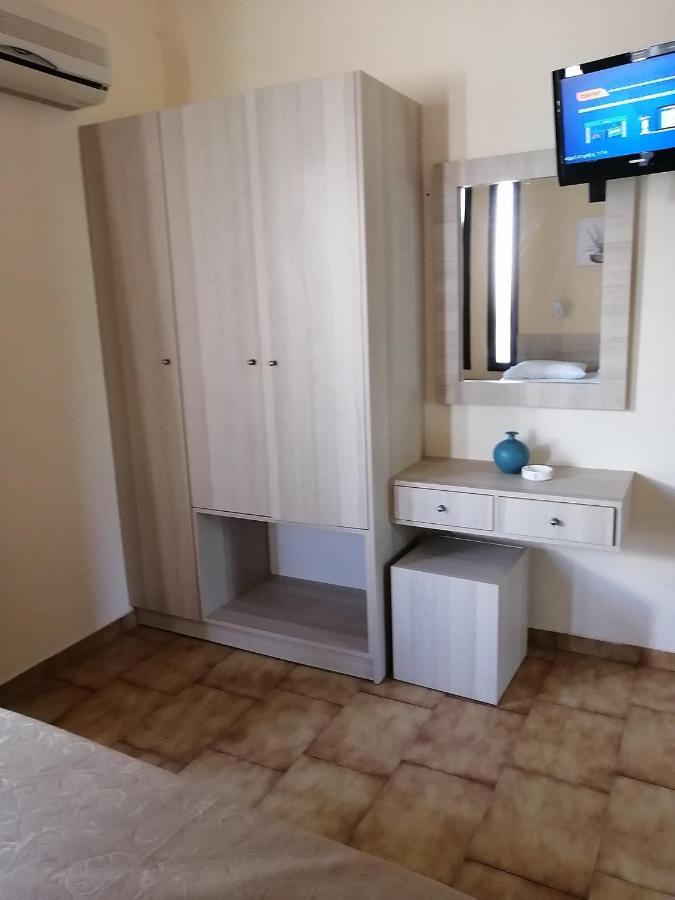 Iliana Apartments 耶奥伊乌波利斯 外观 照片