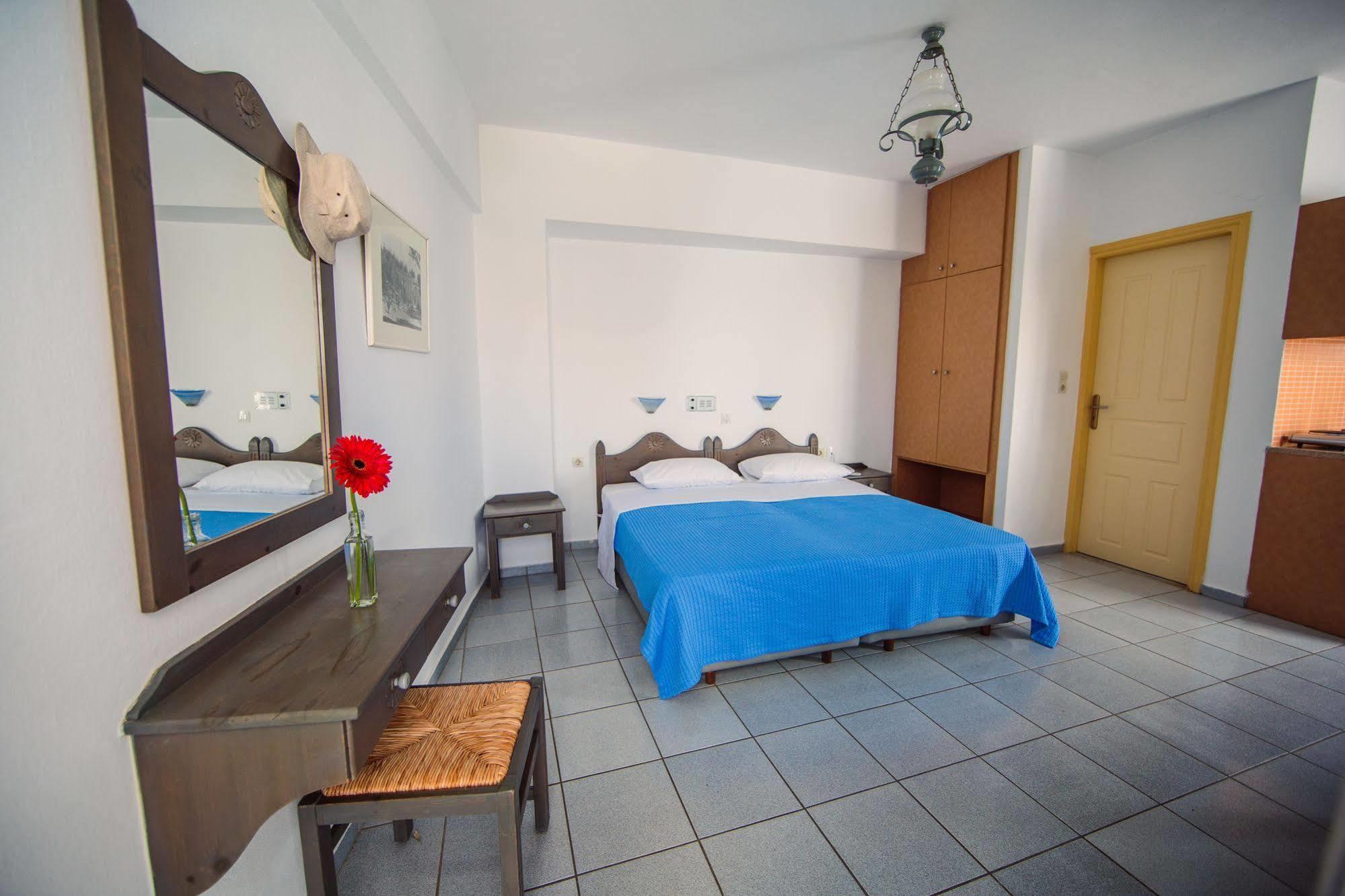 Iliana Apartments 耶奥伊乌波利斯 外观 照片