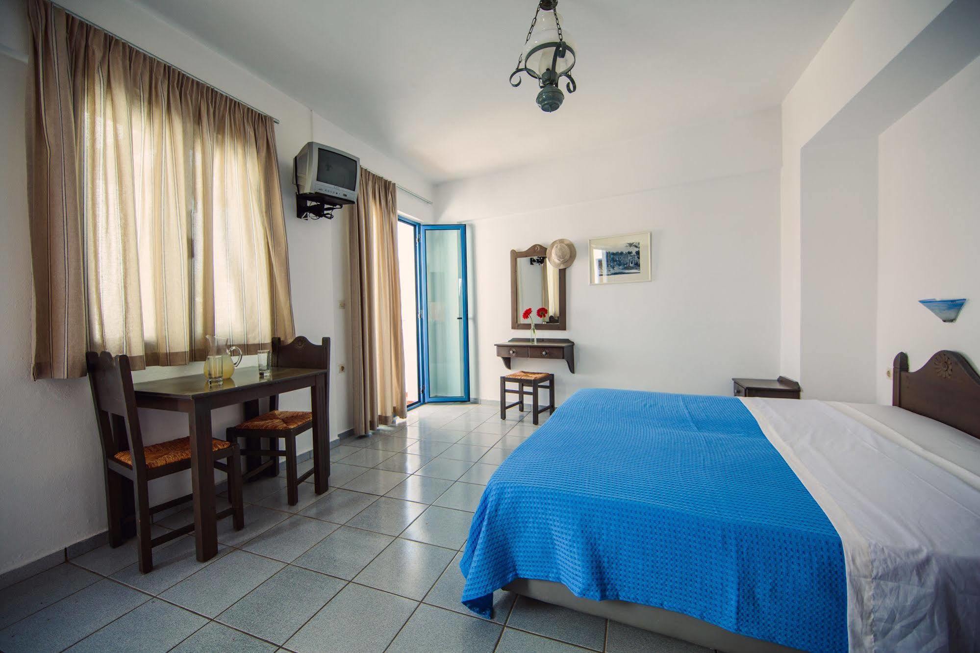 Iliana Apartments 耶奥伊乌波利斯 外观 照片