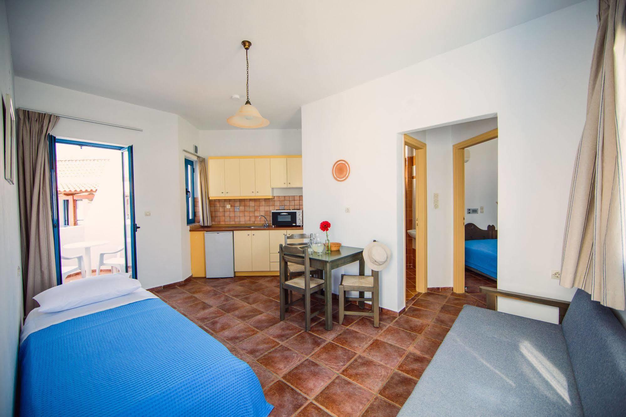 Iliana Apartments 耶奥伊乌波利斯 外观 照片